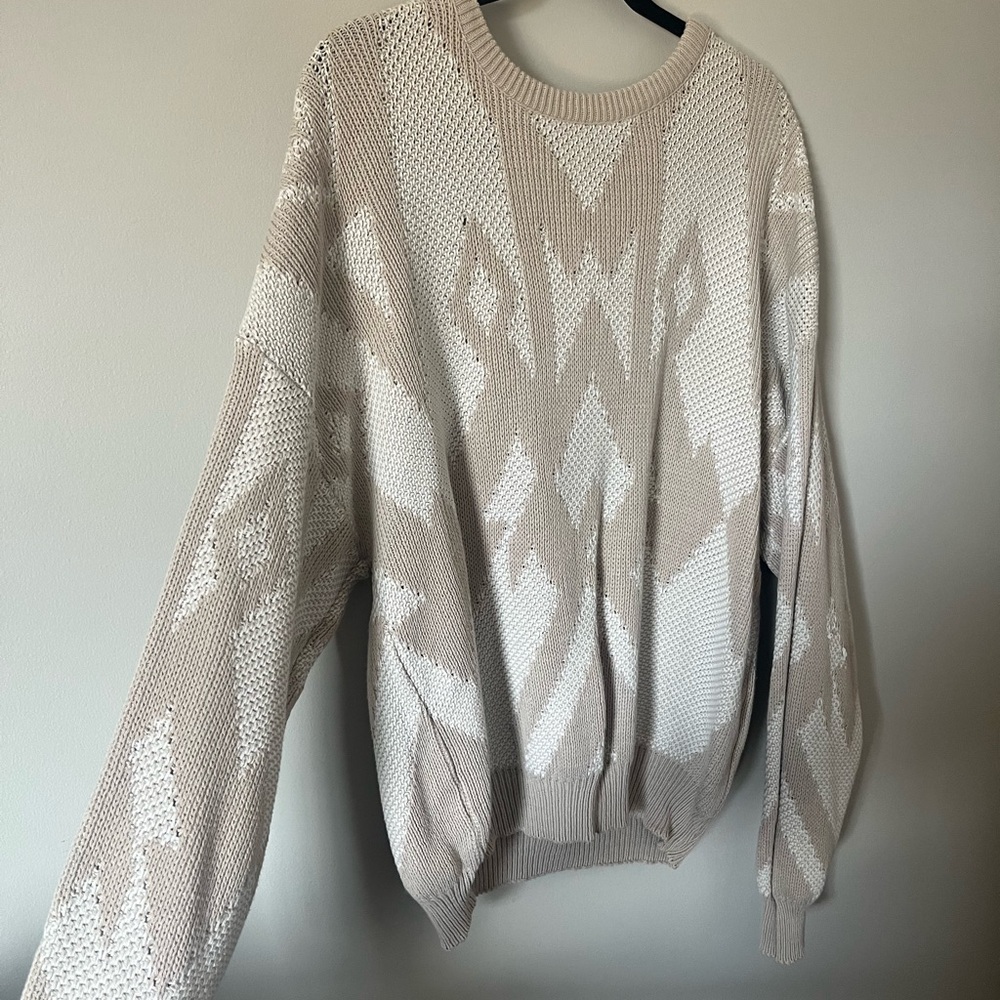 Jantzen Beige and White Patterned Knit Sweater